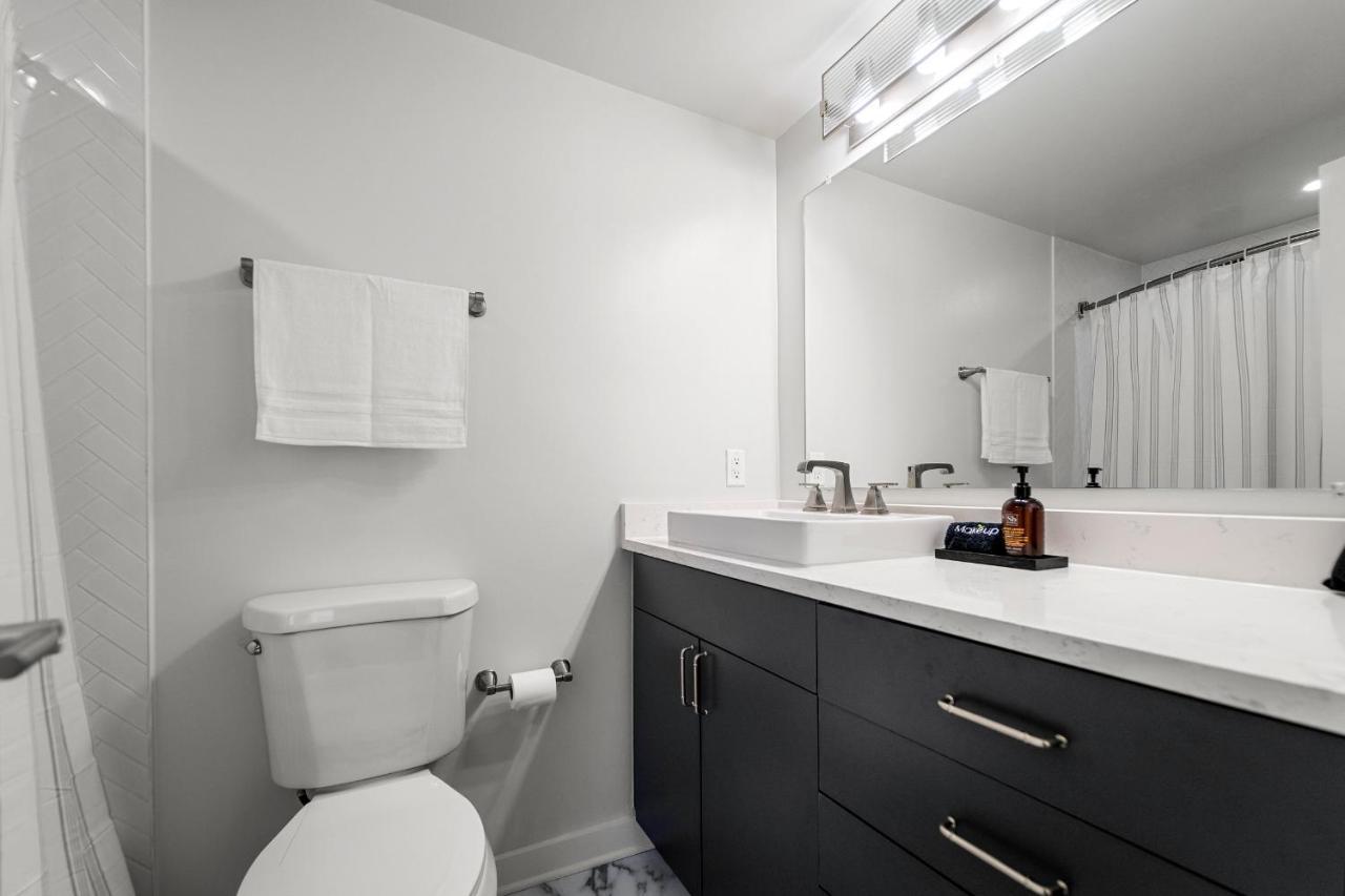 Urbandelight Crystal City Mins To Dc Free Parking Arlington Buitenkant foto
