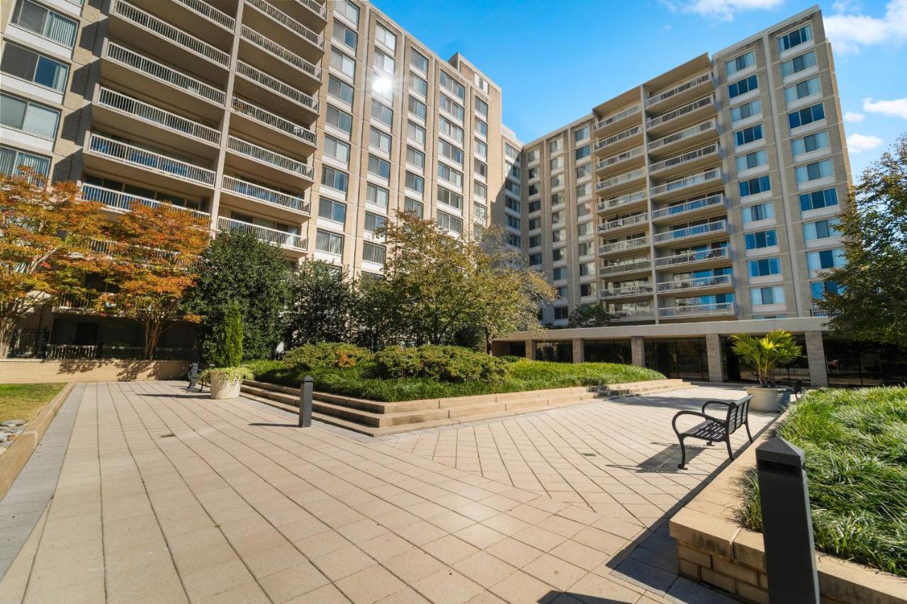 Urbandelight Crystal City Mins To Dc Free Parking Arlington Buitenkant foto