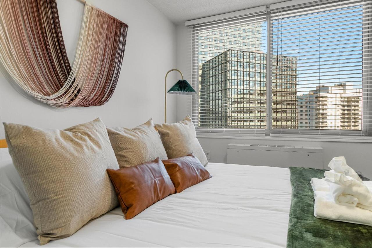 Urbandelight Crystal City Mins To Dc Free Parking Arlington Buitenkant foto
